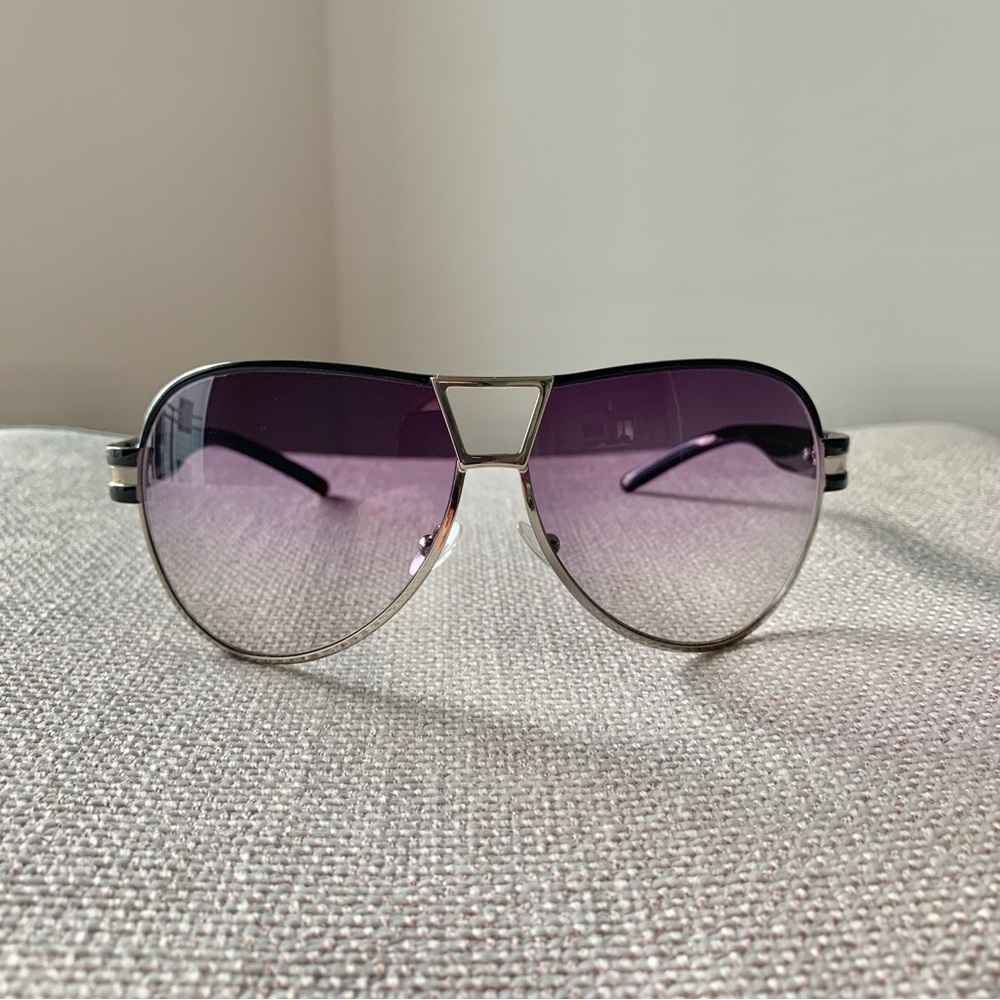 Stylish Purple Aviator Sunglasses